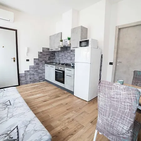 Apartment Petit Cinema Ferrara