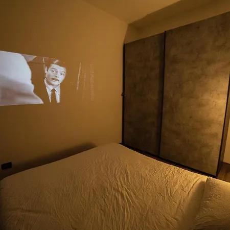 Petit Cinema Apartment