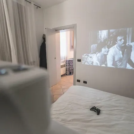 Apartment Petit Cinema Ferrara